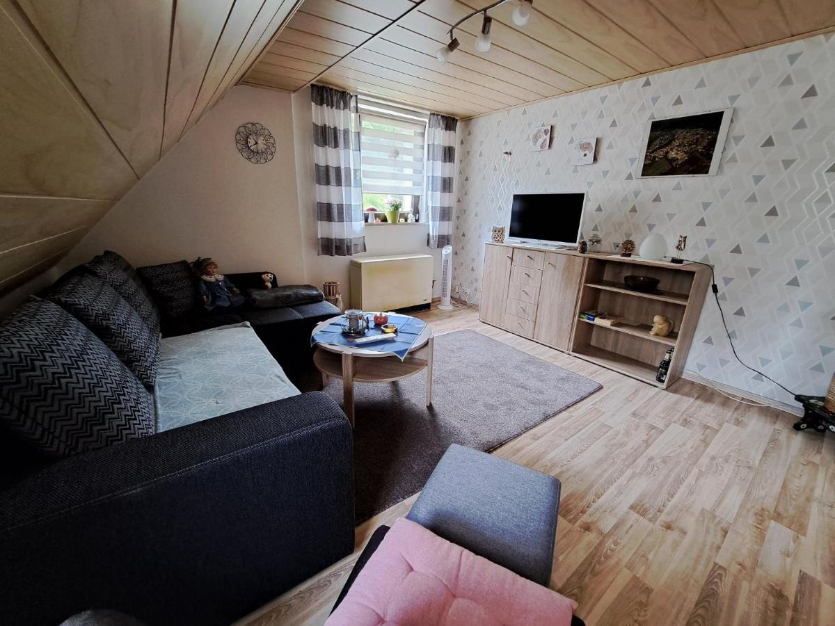 Ferienwohnung Sonja Mit Garten Und Freisitz Steinwiesen Bagian luar foto