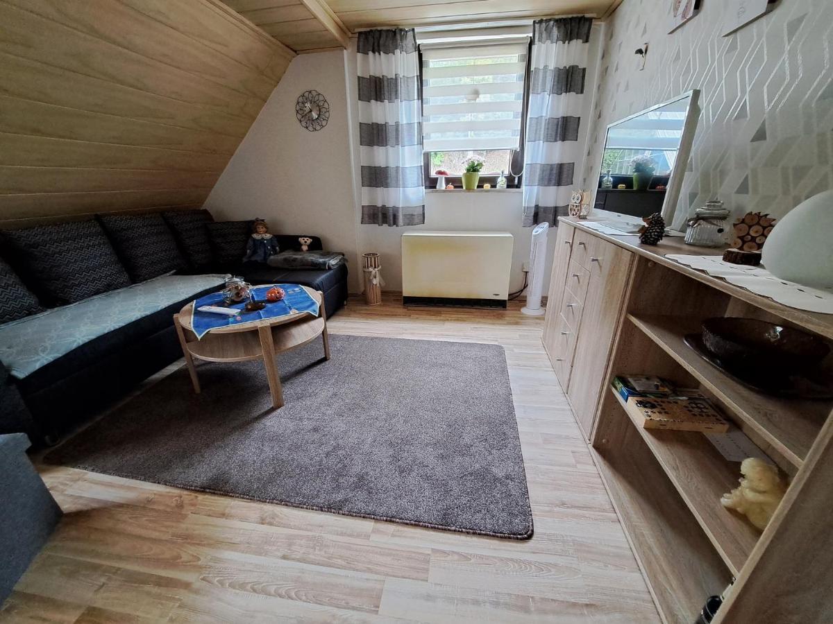 Ferienwohnung Sonja Mit Garten Und Freisitz Steinwiesen Bagian luar foto