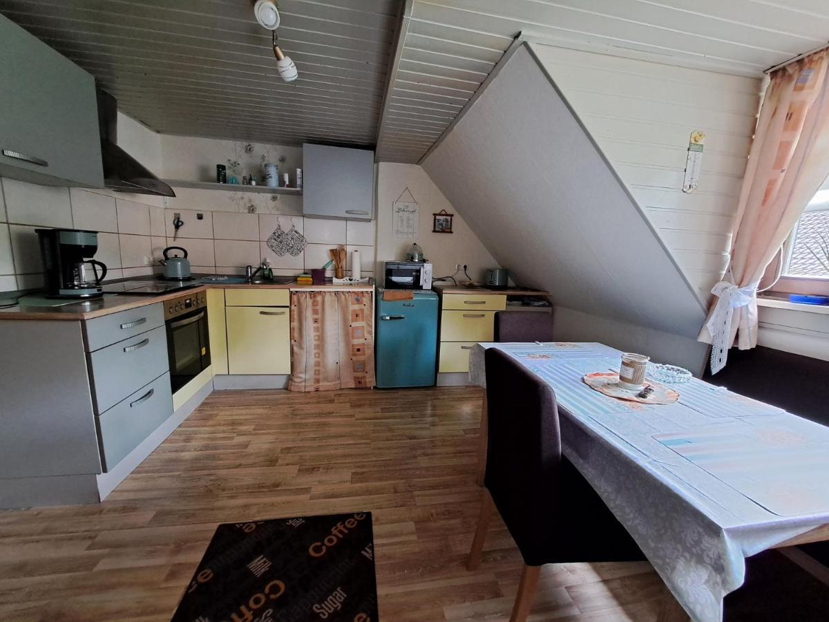 Ferienwohnung Sonja Mit Garten Und Freisitz Steinwiesen Bagian luar foto